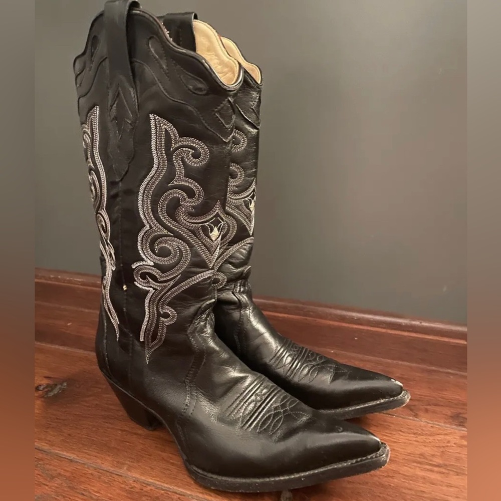 Women's Corral Cowboy Boots Size 8M Made in Mexico Leather Great Design